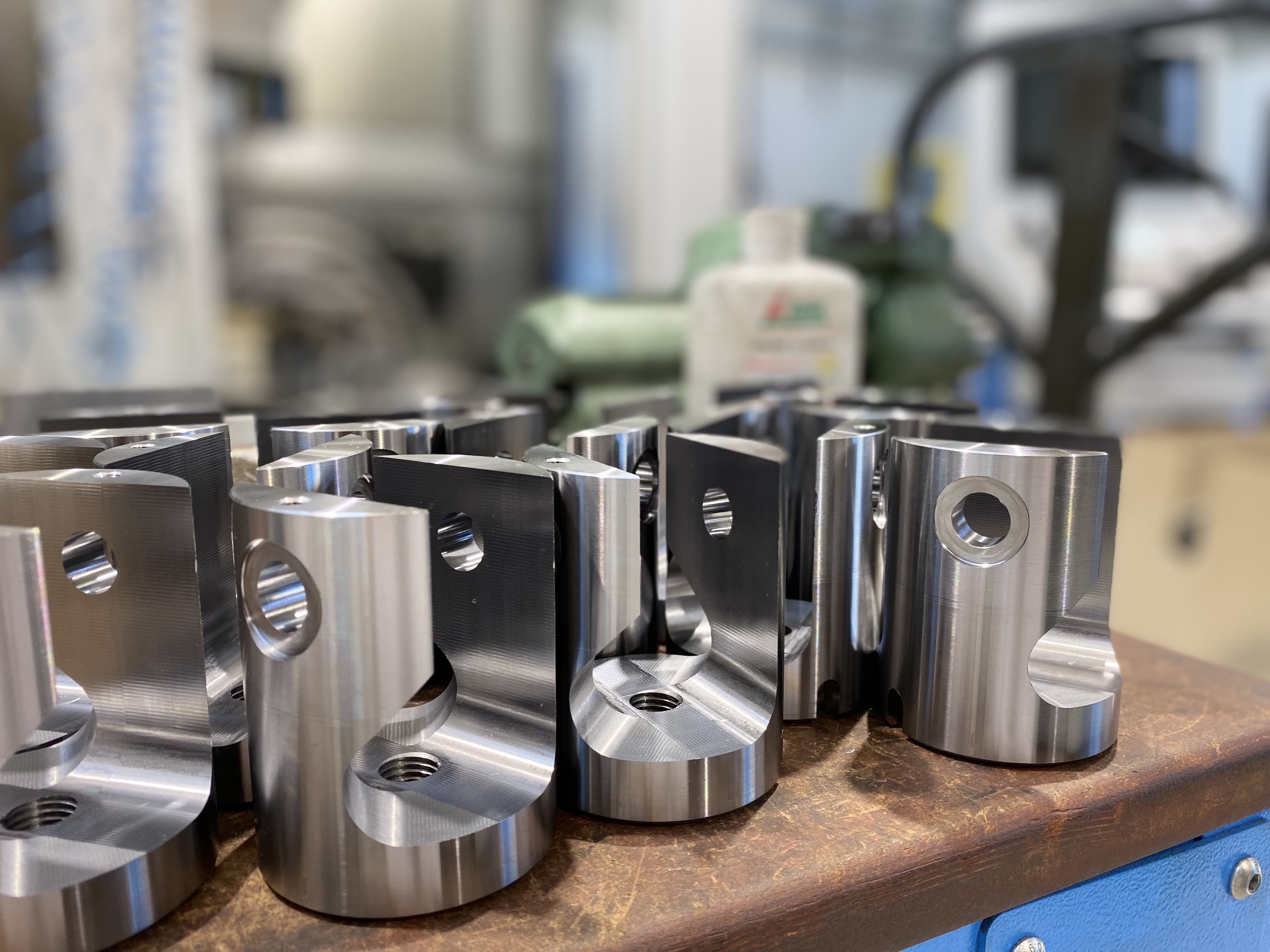 CNC natančni sestavni deli — ECU d.o.o.